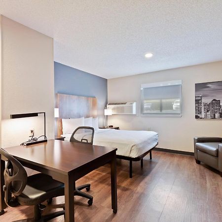 Extended Stay America Select Suites - Charlotte - University Place - E Mccullough Dr Экстерьер фото