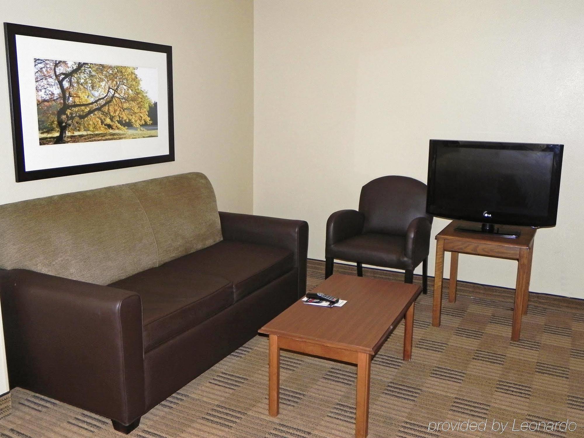 Extended Stay America Select Suites - Charlotte - University Place - E Mccullough Dr Экстерьер фото